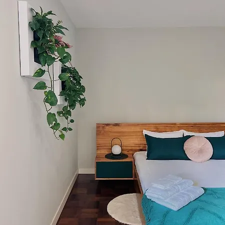 Luna House & Cowork Bed & Breakfast *
