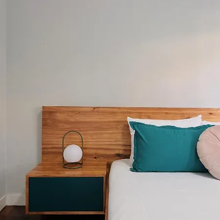 Luna House & Cowork Bed & Breakfast *