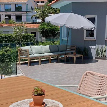 Luna House & Cowork Bed & Breakfast *