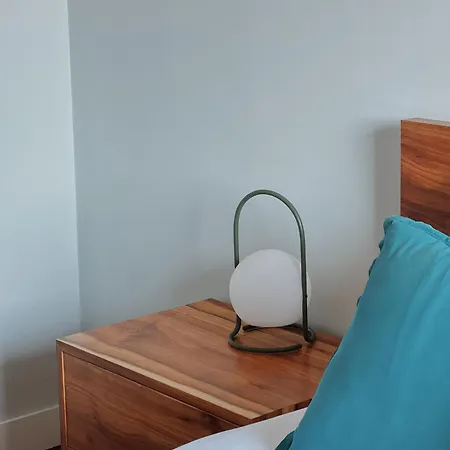 Luna House & Cowork Bed & Breakfast