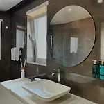 Bed & Breakfast Luna House & Cowork *