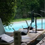 Luna House & Cowork Couette-café *