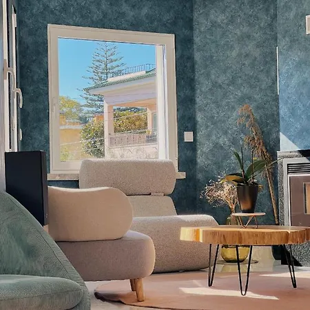 Couette-café Luna House & Cowork *