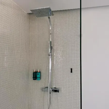 Luna House & Cowork * Cascais