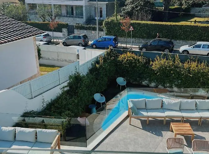 Luna House & Cowork * 卡斯凯什