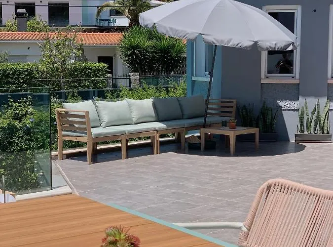 Luna House & Cowork 住宿加早餐酒店 *