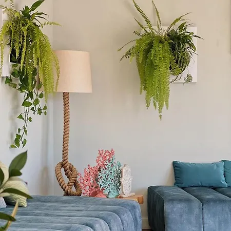 ベッド・アンド・ブレックファスト Luna House & Cowork