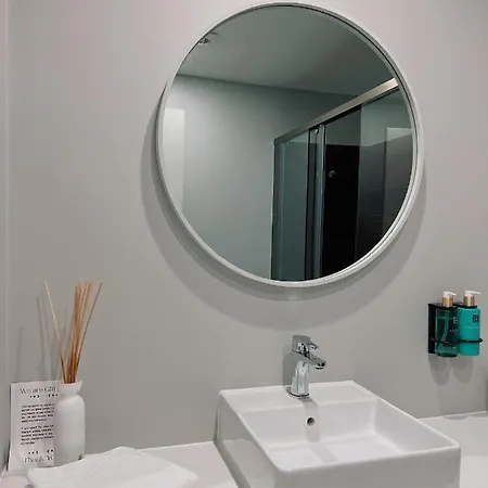 Luna House & Cowork Bed & Breakfast Cascais
