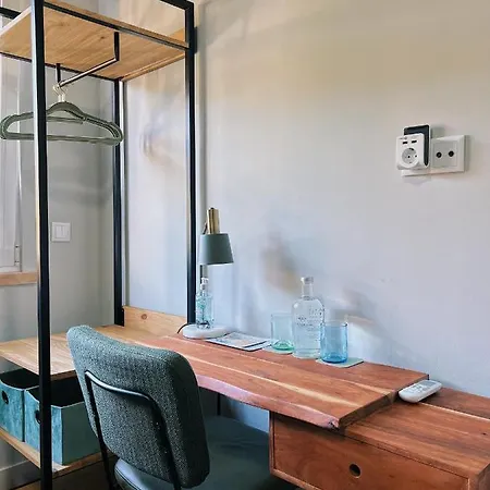 Luna House & Cowork カスカイス